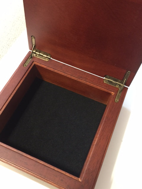 WOOD KEEPSAKE BOX