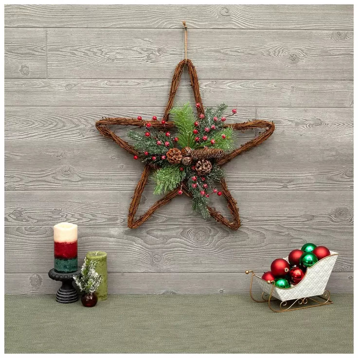 Rattan & Pine Star Wall Decor