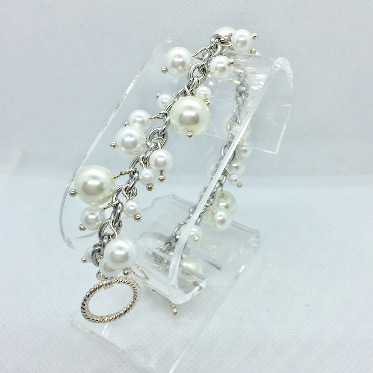 Glass Pearl Bracelet